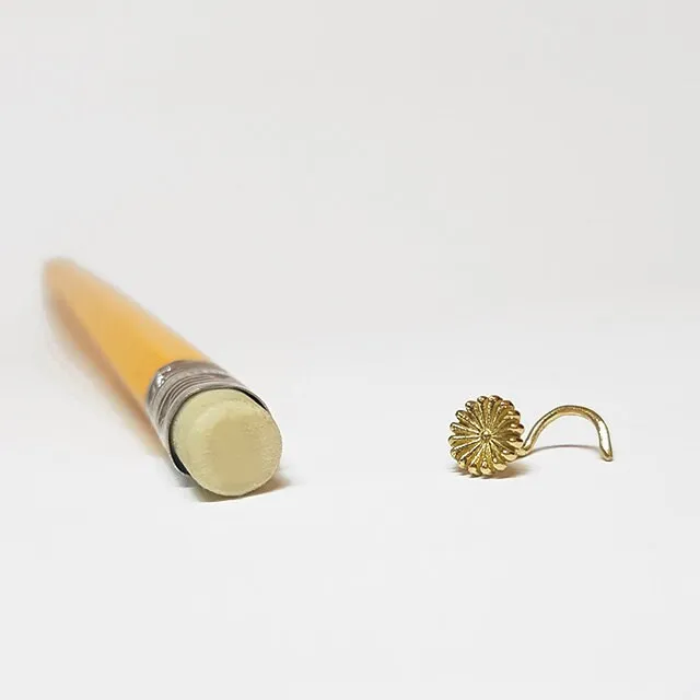 14k Gold Dainty Stud Earrings | Hanabi