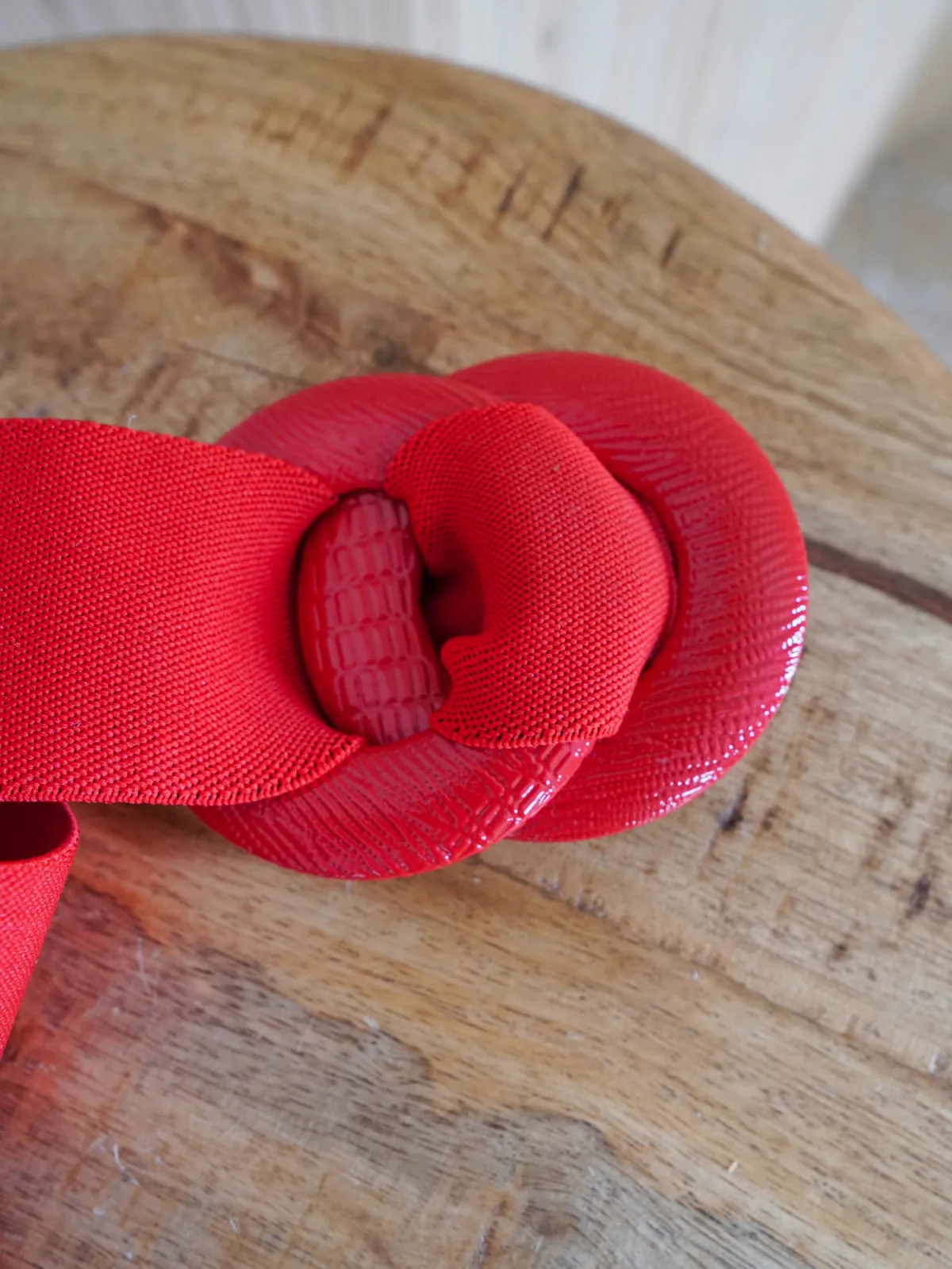 Vintage Lipstick Red Stretch Belt